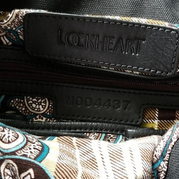 Lockheart Shoulder Bag - Picture 6 of 14